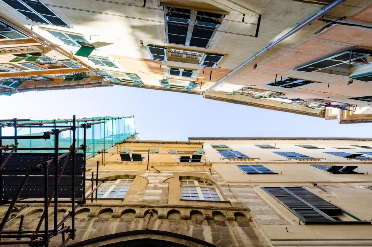 Joivy Vibrant Open-Plan Apt For 6 In Historic Centre Διαμέρισμα Γένοβα Εξωτερικό φωτογραφία